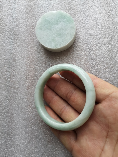 古玩玉器翡翠鐲拍賣，當前價格850元