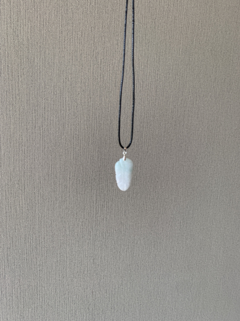 古玩玉器翠大葉掛墜拍賣,當(dāng)前價(jià)格168元