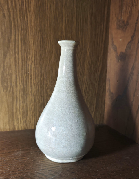 古玩陶瓷影青瓶拍賣,當(dāng)前價(jià)格6500元