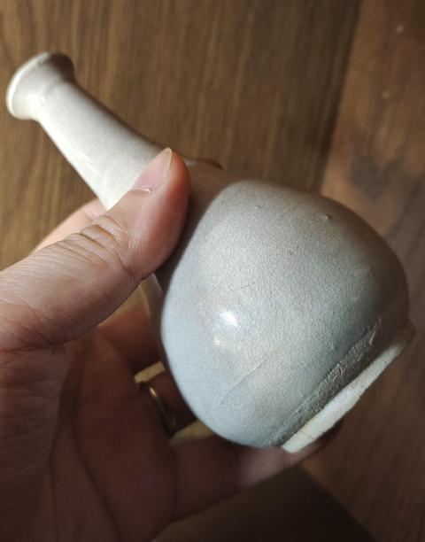 古玩陶瓷影青瓶拍賣,當(dāng)前價(jià)格6500元