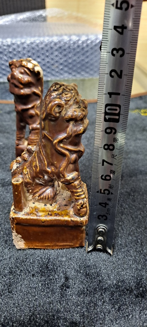 古玩陶瓷明末醬釉獅子一對拍賣，當前價格1600元