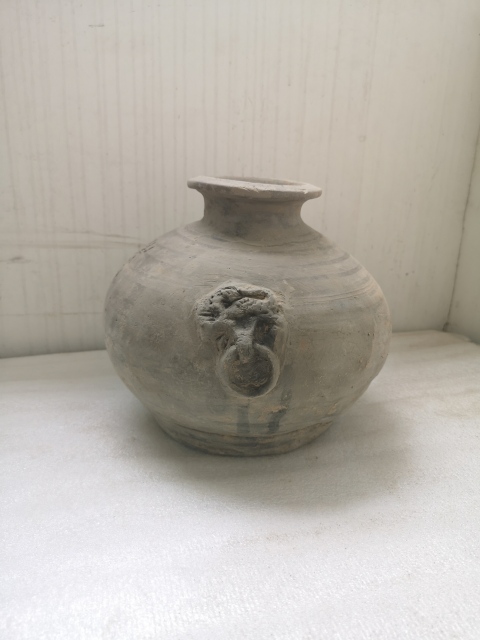 古玩陶瓷灰陶鋪首銜環(huán)罐拍賣，當(dāng)前價格999元