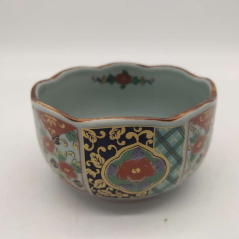 青花五彩碗拍賣，當前價格150元