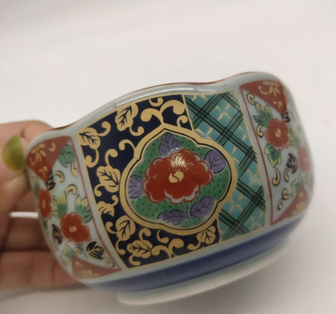 古玩陶瓷青花五彩碗拍賣,當前價格150元