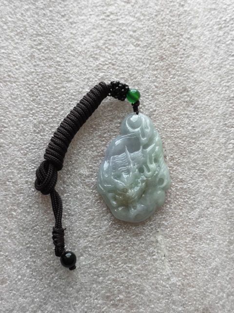 古玩玉器紫羅蘭龍牌拍賣，當前價格220元
