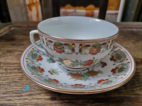 古玩陶瓷創匯.花果紋彩瓷茶器399拍賣,當前價格399元
