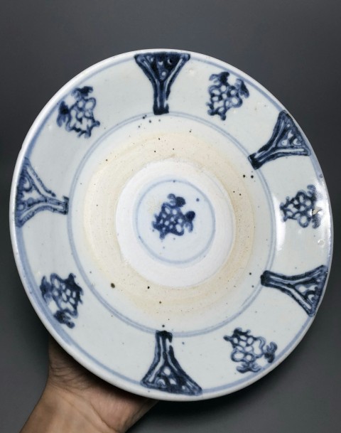 古玩陶瓷精美花卉紋大盤拍賣，當(dāng)前價(jià)格680元