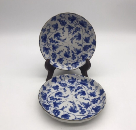 古玩陶瓷花卉紋青花盤拍賣,當(dāng)前價(jià)格198元
