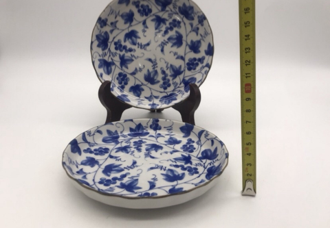 古玩陶瓷花卉紋青花盤拍賣,當(dāng)前價(jià)格198元