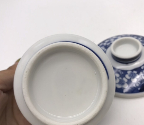 古玩陶瓷梅紋青花蓋杯拍賣,當前價格220元