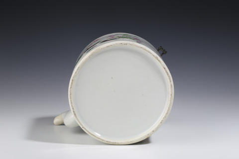 古玩陶瓷【優(yōu)品出品必出精品】清晚·粉彩花鳥紋茶壺拍賣,當(dāng)前價格2288元