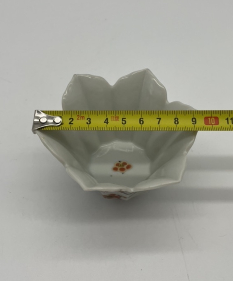 古玩陶瓷梅紋花口杯拍賣,當前價格198元