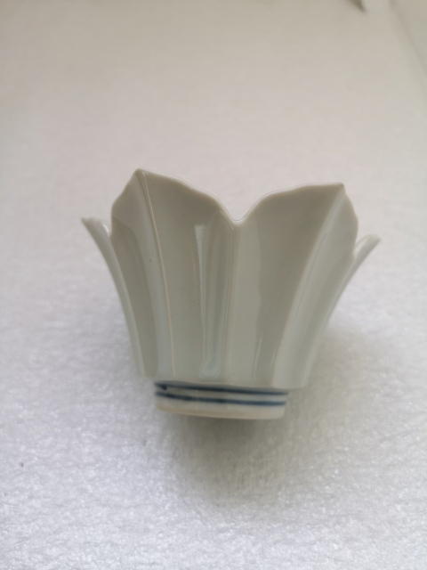 古玩陶瓷梅紋花口杯拍賣,當前價格198元