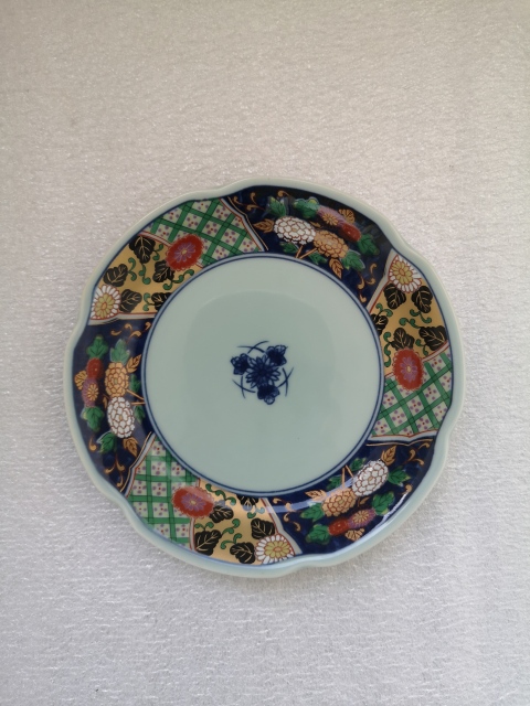 古玩陶瓷青花加彩描金盤拍賣，當(dāng)前價格150元