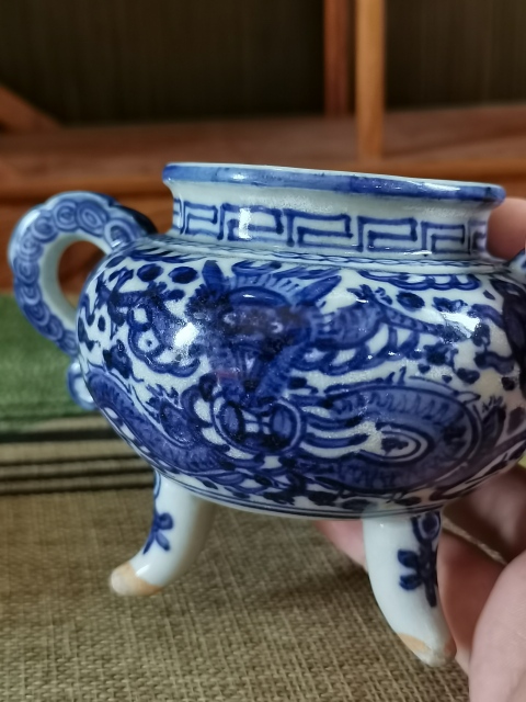 古玩陶瓷【精品熏爐】晚清民國青花元寶鈕雙耳熏爐拍賣，當前價格160元