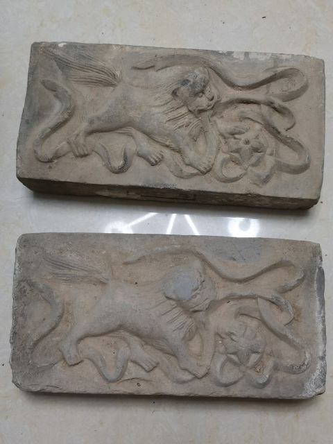 古玩雜項(xiàng)清末古磚 雕刻獅子滾繡球拍賣(mài)，當(dāng)前價(jià)格800元
