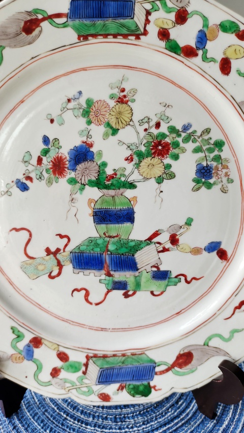 古玩陶瓷清康熙五彩博古花卉紋盤拍賣，當前價格6500元