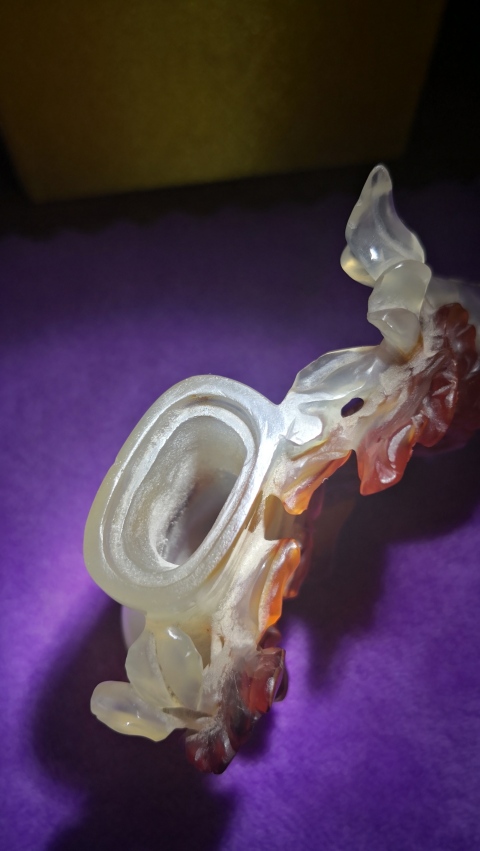 古玩玉器清末民初.俏色瑪瑙筆筒拍賣,當前價格3800元