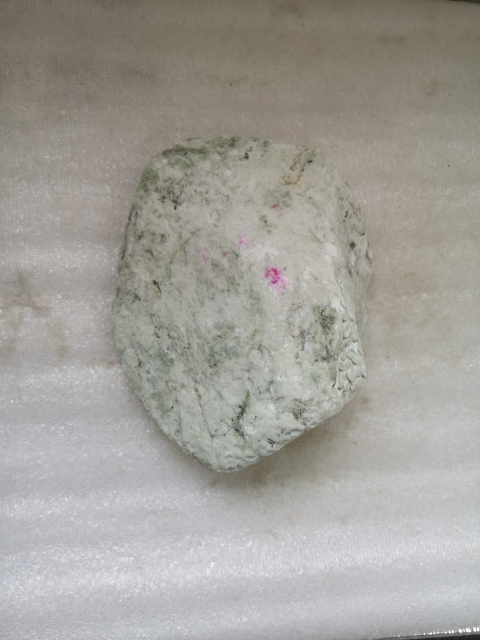 古玩玉器翡翠原石拍賣,當(dāng)前價(jià)格680元