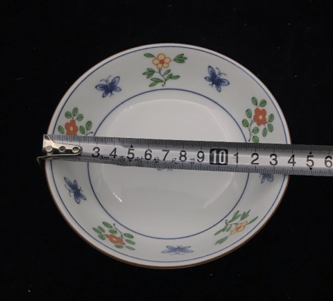 古玩陶瓷青花加彩花蝶紋盤拍賣,當前價格130元