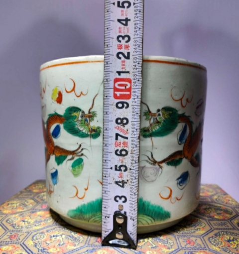 古玩陶瓷五彩龍紋圈足筒式香爐拍賣,當前價格2689元