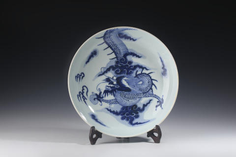 古玩陶瓷雍正青花過墻龍紋大盤拍賣，當(dāng)前價(jià)格15800元