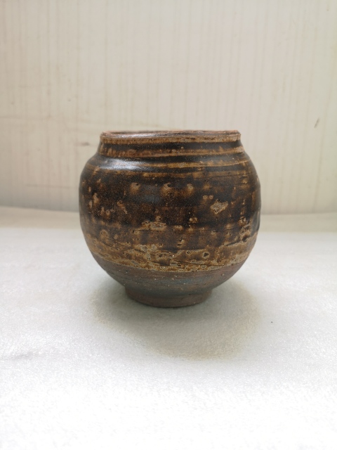 古玩陶瓷福建窯口醬釉罐拍賣,當前價格450元
