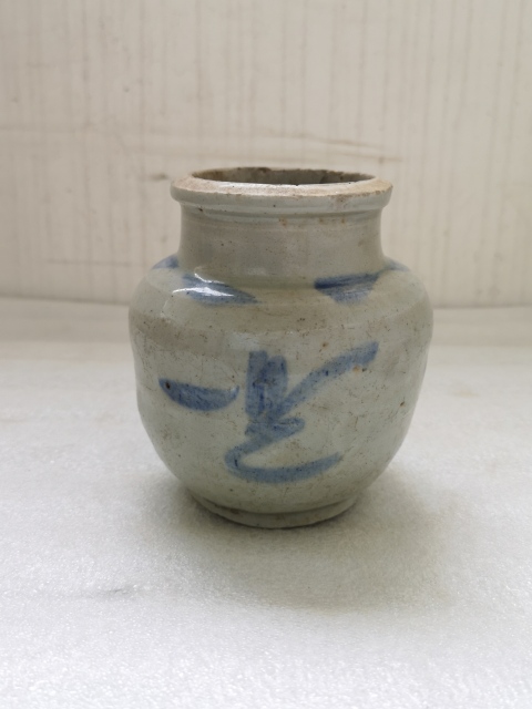 古玩陶瓷吉語紋青花罐拍賣,當前價格450元