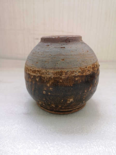 古玩陶瓷福建窯口醬釉罐拍賣,當前價格450元