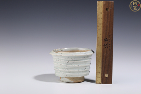 古玩陶瓷（優(yōu)品）影青白釉弦紋琴爐拍賣，當前價格6888元