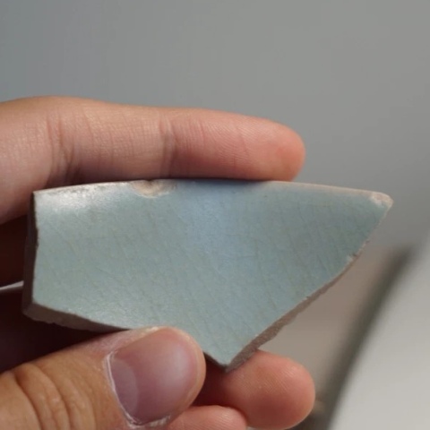 古玩陶瓷汝窯瓷片拍賣，當前價格2100元