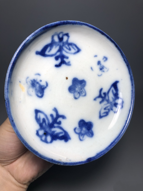 古玩陶瓷【清代】蝶紋青花高足盤【傳世佳品】拍賣，當前價格599元