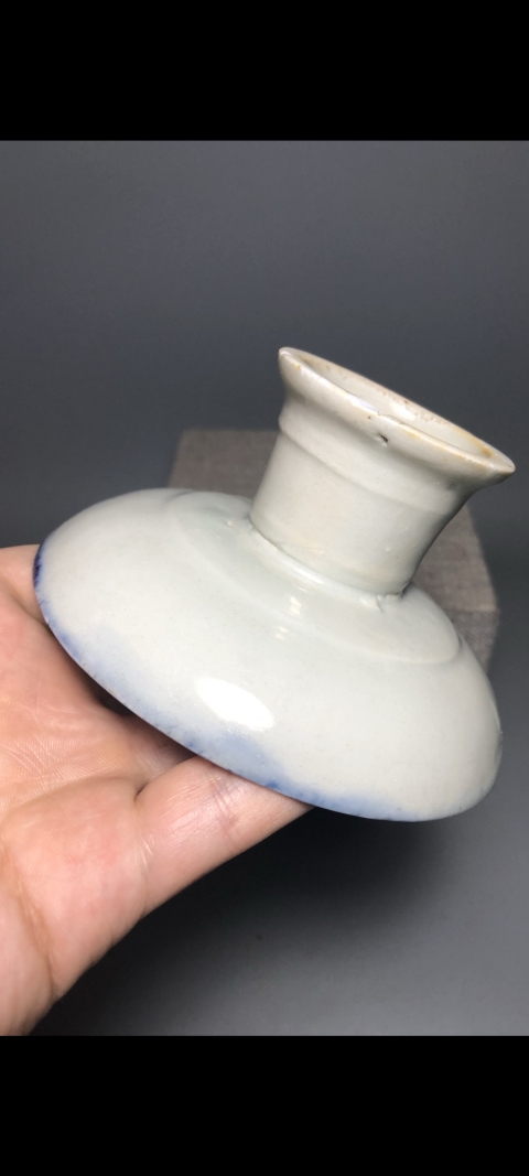 古玩陶瓷【清代】蝶紋青花高足盤【傳世佳品】拍賣，當前價格599元