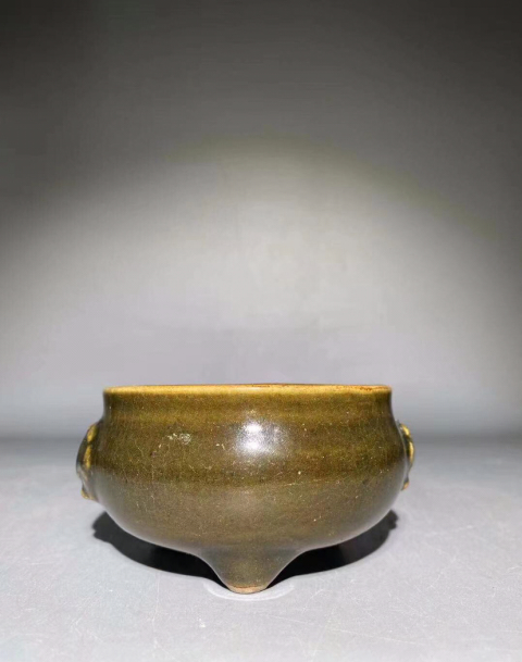 古玩陶瓷（清代）茶葉末釉獸耳三足爐拍賣，當(dāng)前價(jià)格0元