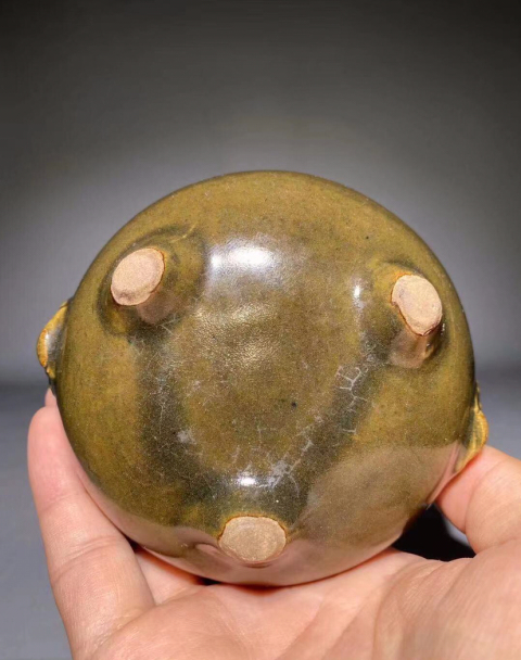 古玩陶瓷（清代）茶葉末釉獸耳三足爐拍賣，當(dāng)前價(jià)格0元