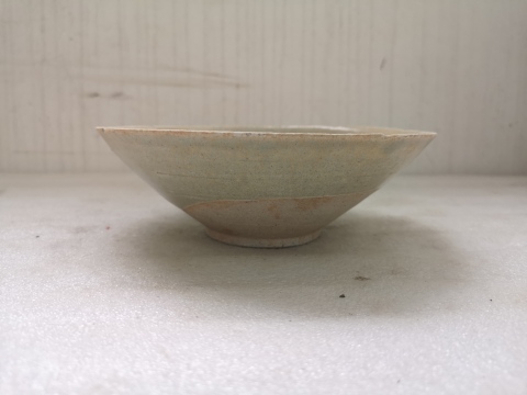 古玩陶瓷景德鎮(zhèn)窯系青白釉葵口斗笠碗拍賣,當(dāng)前價(jià)格680元