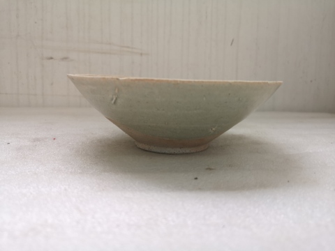 古玩陶瓷景德鎮(zhèn)窯系青白釉葵口斗笠碗拍賣,當(dāng)前價(jià)格680元