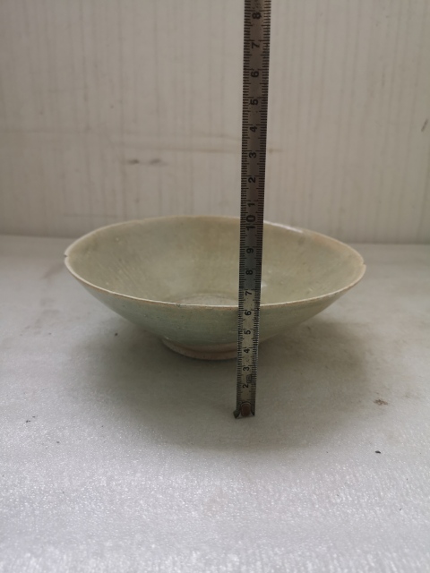 古玩陶瓷景德鎮(zhèn)窯系青白釉葵口斗笠碗拍賣,當(dāng)前價(jià)格680元