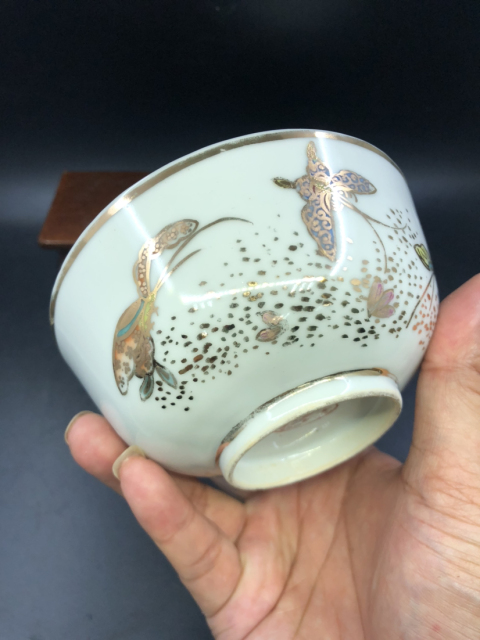 古玩陶瓷民國(guó)粉彩描金蝶戀花紋碗拍賣，當(dāng)前價(jià)格1999元