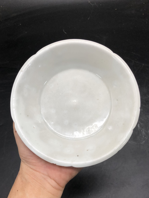 古玩陶瓷五代宣州窯白瓷葵口洗拍賣，當(dāng)前價格3980元