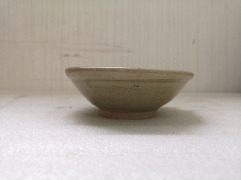 古玩陶瓷龍泉窯系青瓷唇口碗拍賣,當前價格550元