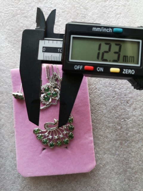 古玩玉器翠套裝拍賣，當前價格680元
