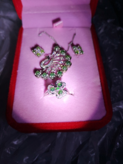 古玩玉器翠套裝拍賣，當前價格680元