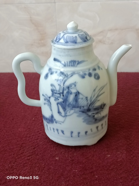 古玩陶瓷明代人物花卉紋青花執壺拍賣,當前價格1340元
