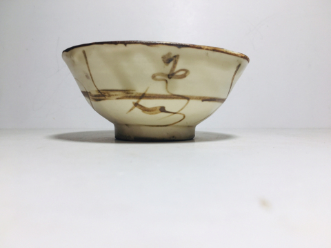 古玩陶瓷(清早期)靈芝紋磁州窯茶碗拍賣,當前價格0元