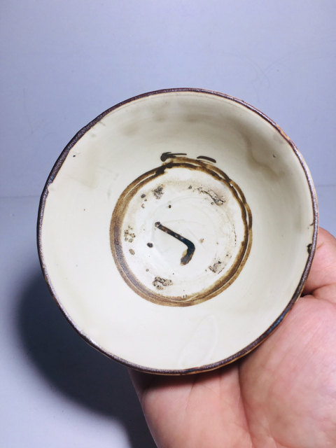 古玩陶瓷(清早期)靈芝紋磁州窯茶碗拍賣,當前價格0元