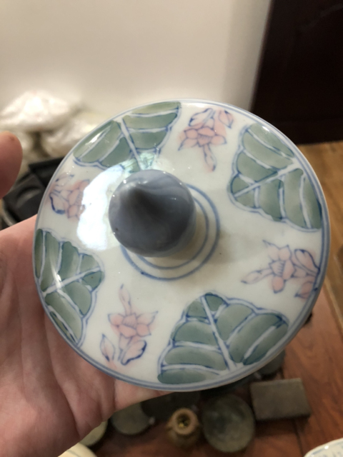 古玩陶瓷花卉紋蓋罐拍賣,當前價格299元