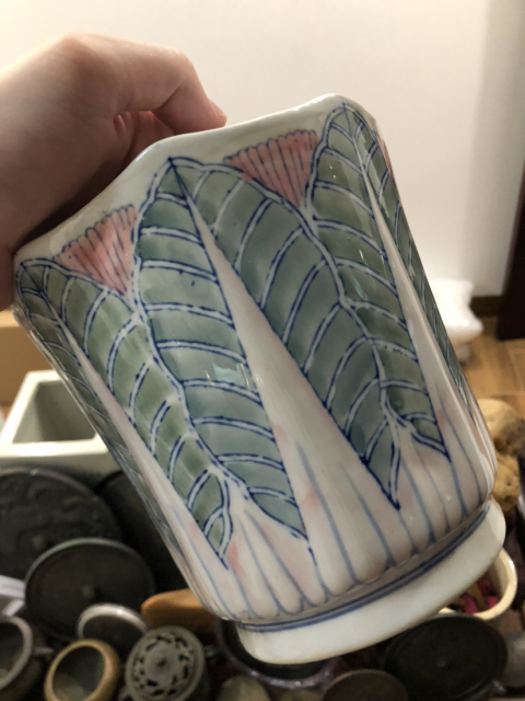 古玩陶瓷花卉紋蓋罐拍賣,當前價格299元