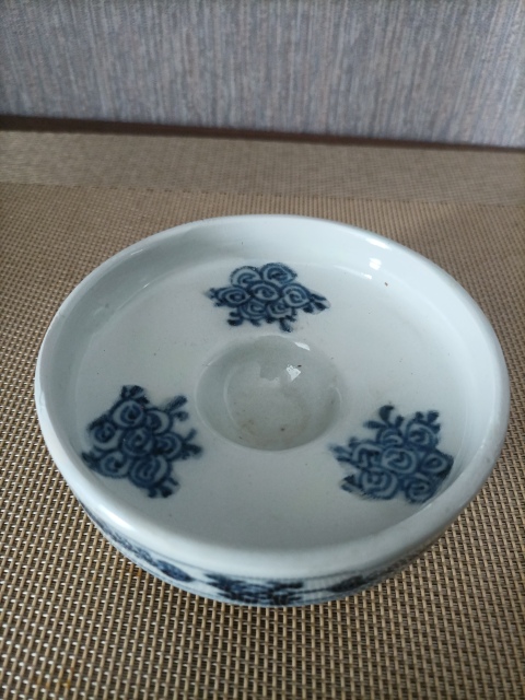 古玩陶瓷清中期.青花三足洗拍賣，當前價格880元