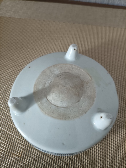 古玩陶瓷清中期.青花三足洗拍賣，當前價格880元